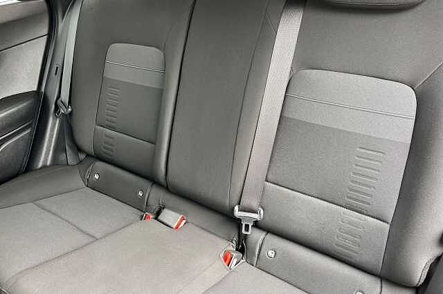 Hyundai Bayon 1.0 T Gdi Premium Suv 5dr Petrol Dct Euro 6 (s/s) (100 Ps)