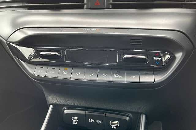 Hyundai Bayon 1.0 T Gdi Premium Suv 5dr Petrol Dct Euro 6 (s/s) (100 Ps)