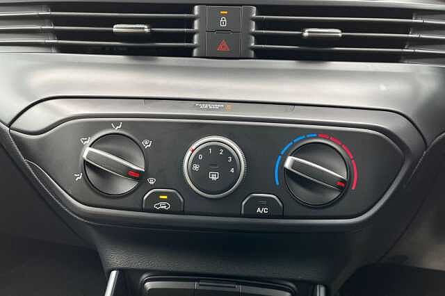 Hyundai Bayon 1.0 T Gdi Black Line Suv 5dr Petrol Dct Euro 6 (s/s) (90 Ps)