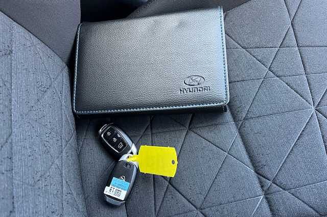 Hyundai Bayon 1.0 T Gdi Mhev Premium Suv 5dr Petrol Hybrid Dct Euro 6 (s/s) (100 Ps)
