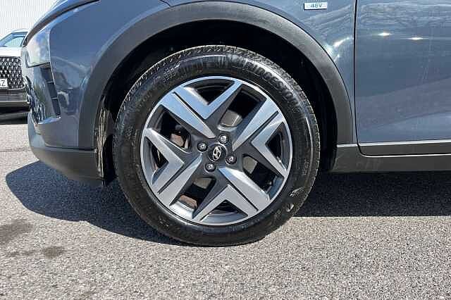 Hyundai Bayon 1.0 T Gdi Mhev Premium Suv 5dr Petrol Hybrid Dct Euro 6 (s/s) (100 Ps)