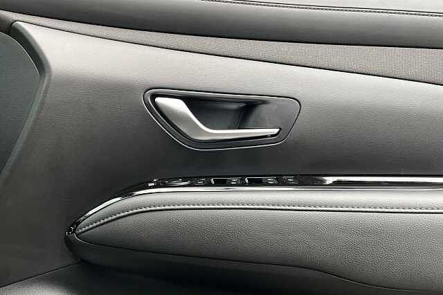 Hyundai Tucson 1.6 T Gdi 13.8kwh Premium Suv 5dr Petrol Plug In Hybrid Auto 4wd Euro 6 (s/s) (2