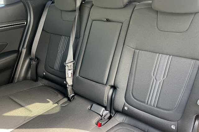 Hyundai Tucson 1.6 H T Gdi Premium Suv 5dr Petrol Hybrid Auto Euro 6 (s/s) (230 Ps)