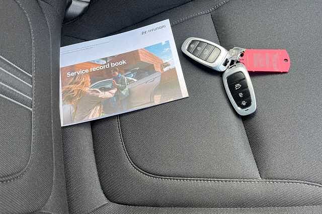 Hyundai Tucson 1.6 H T Gdi Premium Suv 5dr Petrol Hybrid Auto Euro 6 (s/s) (230 Ps)