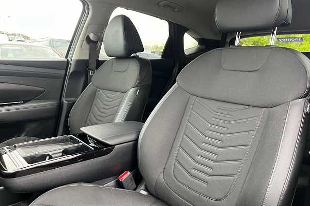 Hyundai Tucson 1.6 T Gdi 13.8kwh Premium Suv 5dr Petrol Plug In Hybrid Auto 4wd Euro 6 (s/s) (2
