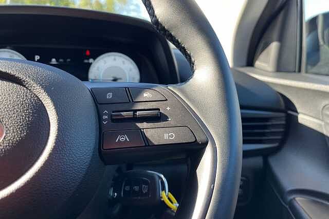 Hyundai Bayon 1.0 T Gdi Premium Suv 5dr Petrol Dct Euro 6 (s/s) (100 Ps)