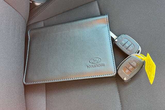 Hyundai Bayon 1.0 T Gdi Premium Suv 5dr Petrol Dct Euro 6 (s/s) (100 Ps)