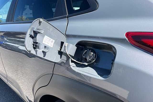 Hyundai Kona 1.6 H Gdi Premium Suv 5dr Petrol Hybrid Dct Euro 6 (s/s) (141 Ps)