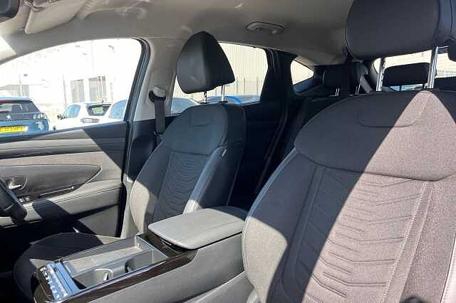 Hyundai Tucson 1.6 T Gdi 13.8kwh Premium Suv 5dr Petrol Plug In Hybrid Auto 4wd Euro 6 (s/s) (2