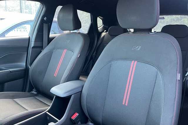 Hyundai KONA 1.6 H Gdi N Line Suv 5dr Petrol Hybrid Dct Euro 6 (s/s) (129 Ps) Denim Blue/Black