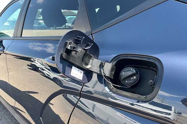 Hyundai KONA 1.6 H Gdi N Line Suv 5dr Petrol Hybrid Dct Euro 6 (s/s) (129 Ps) Denim Blue/Black
