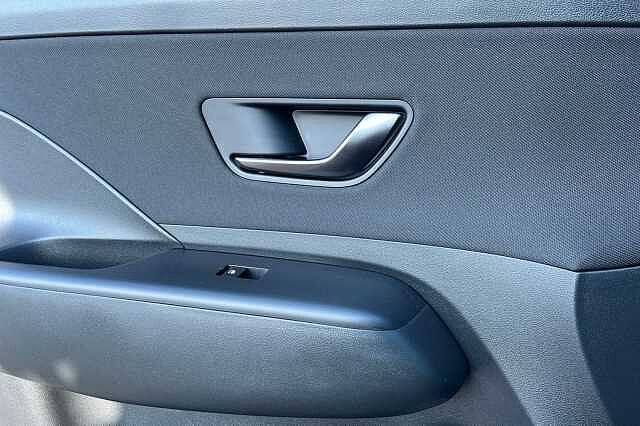 Hyundai KONA 1.6 H Gdi N Line Suv 5dr Petrol Hybrid Dct Euro 6 (s/s) (129 Ps) Abyss Black