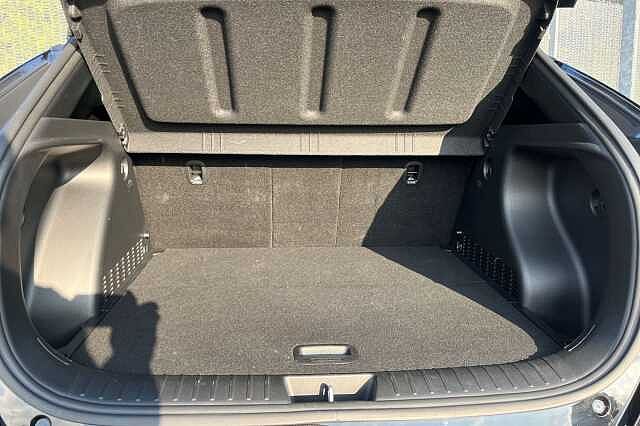 Hyundai KONA 1.6 H Gdi N Line Suv 5dr Petrol Hybrid Dct Euro 6 (s/s) (129 Ps) Abyss Black