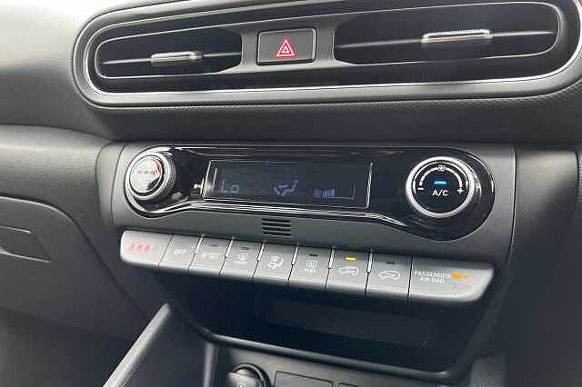 Hyundai Kona 1.6 H Gdi Ultimate Suv 5dr Petrol Hybrid Dct Euro 6 (s/s) (141 Ps)