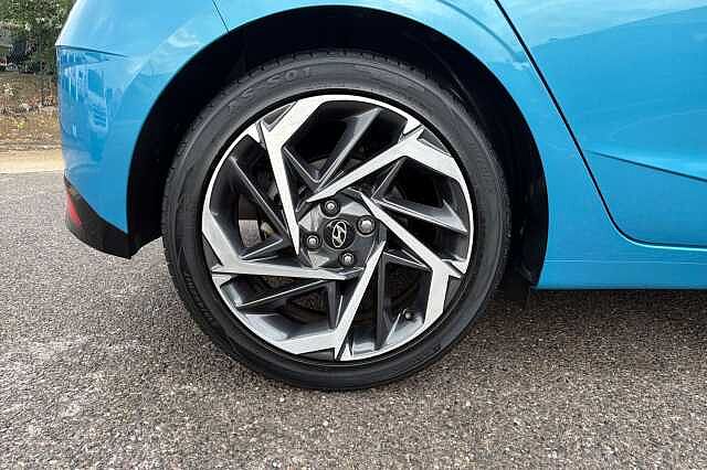 Hyundai I20 1.0 T Gdi Mhev Premium Hatchback 5dr Petrol Hybrid Dct Euro 6 (s/s) (100 Ps)