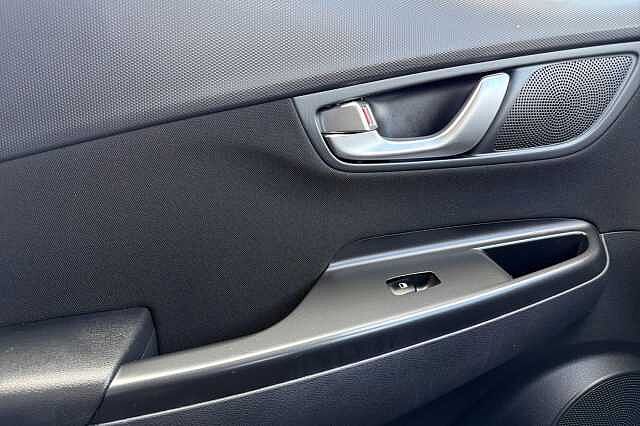 Hyundai Kona 1.6 H Gdi Premium Suv 5dr Petrol Hybrid Dct Euro 6 (s/s) (141 Ps)
