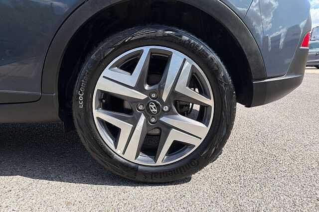 Hyundai Bayon 1.0 T Gdi Mhev Premium Suv 5dr Petrol Hybrid Dct Euro 6 (s/s) (100 Ps)