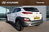 Hyundai KONA 1.6 H Gdi Premium Suv 5dr Petrol Hybrid Dct Euro 6 (s/s) (141 Ps) Atlas White